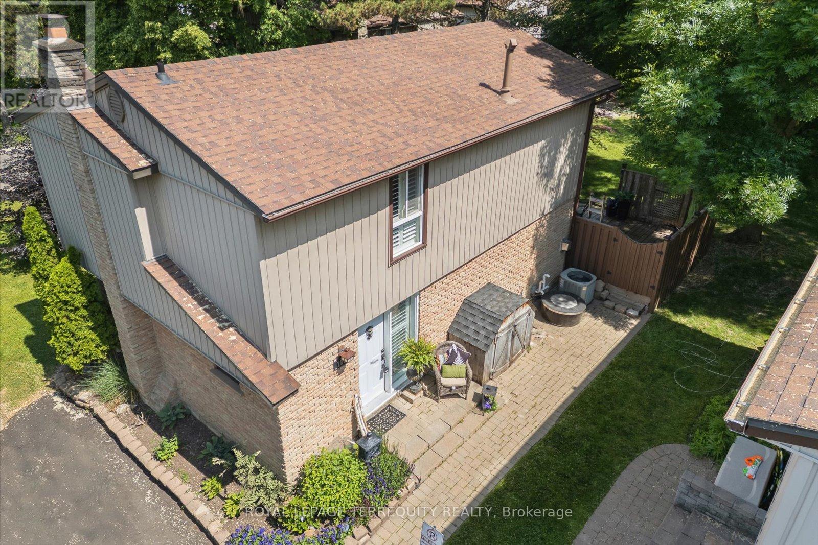 Property at 1825 HYDE MILL CRESCENT image 2
