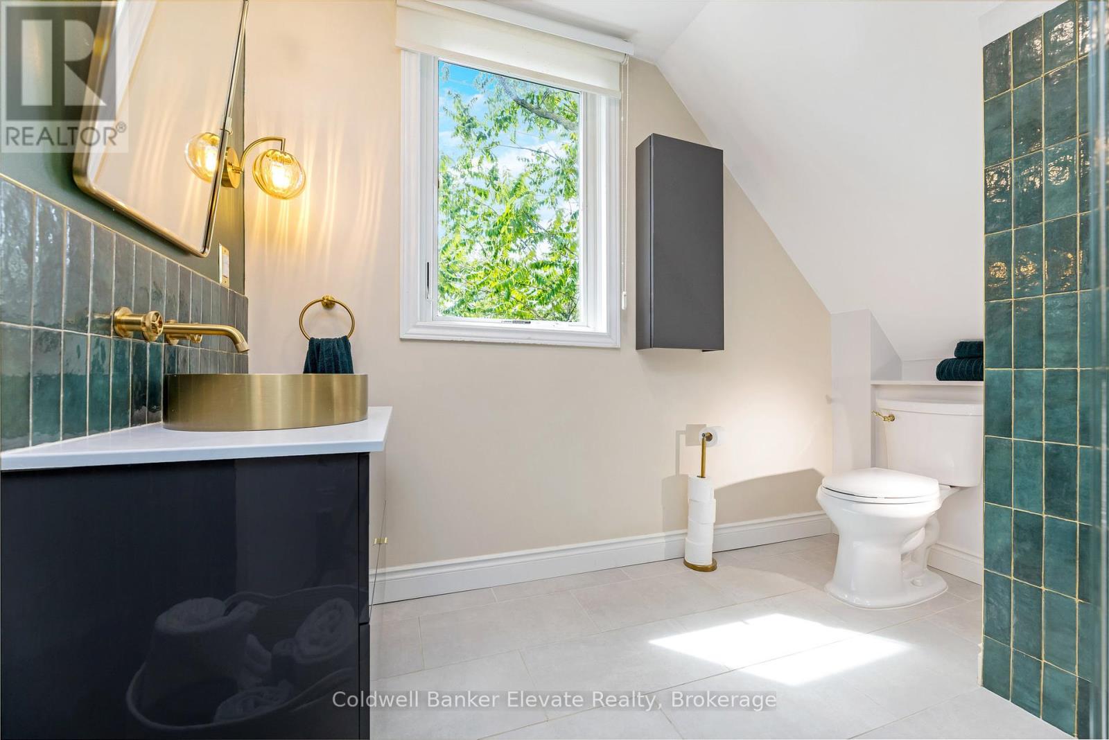 460 St John's Road, Toronto, Ontario  M6S 2L3 - Photo 24 - W12228837