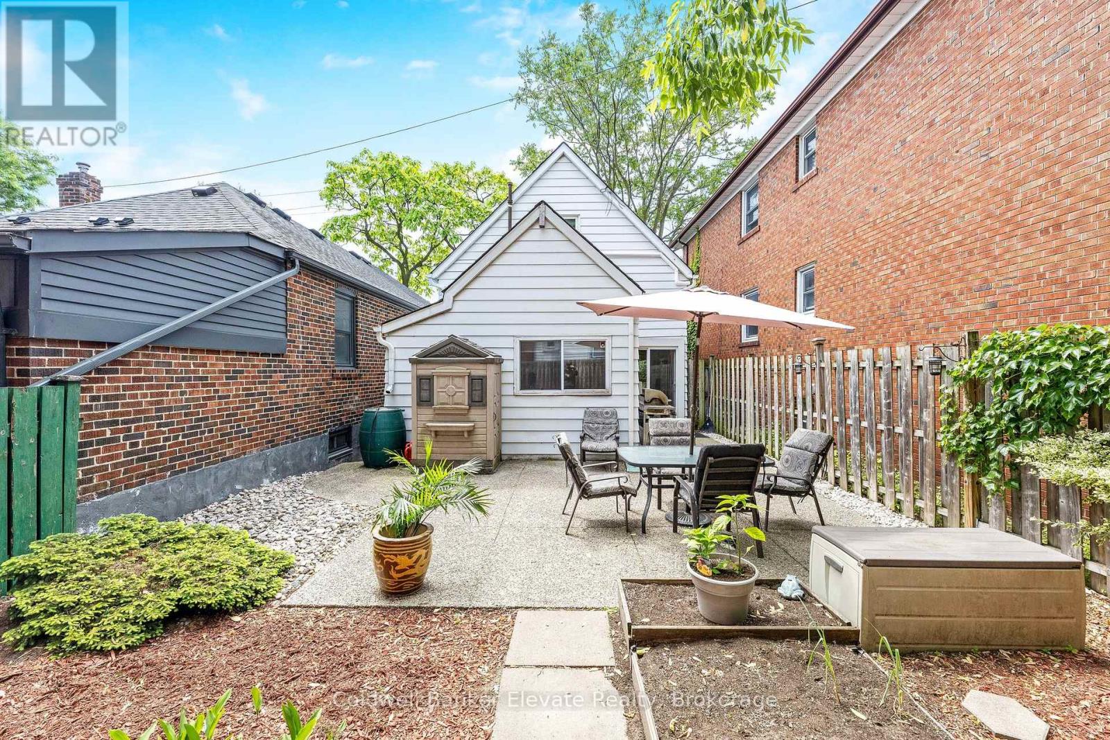 460 St John's Road, Toronto, Ontario  M6S 2L3 - Photo 30 - W12228837