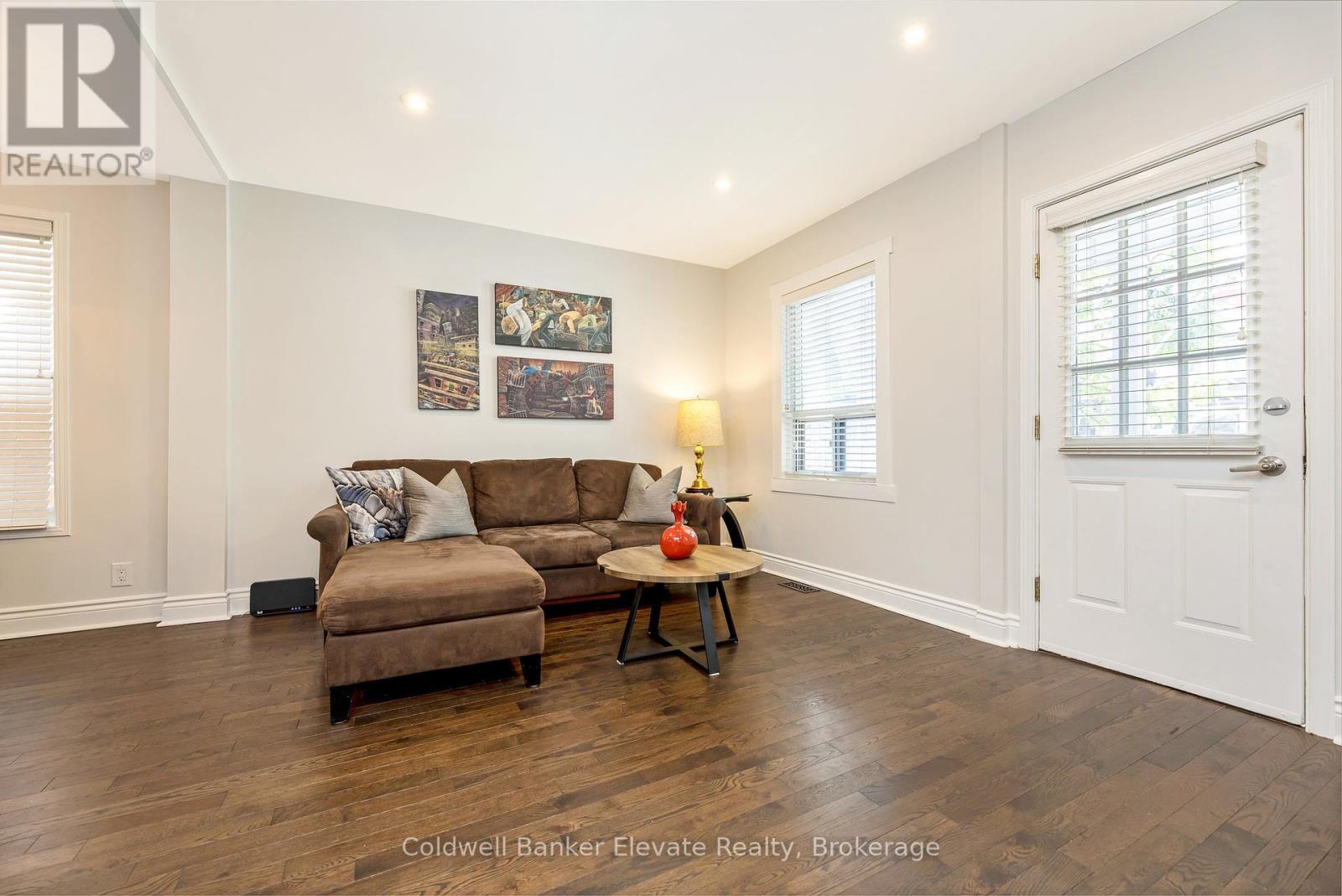 460 St John's Road, Toronto, Ontario  M6S 2L3 - Photo 8 - W12228837