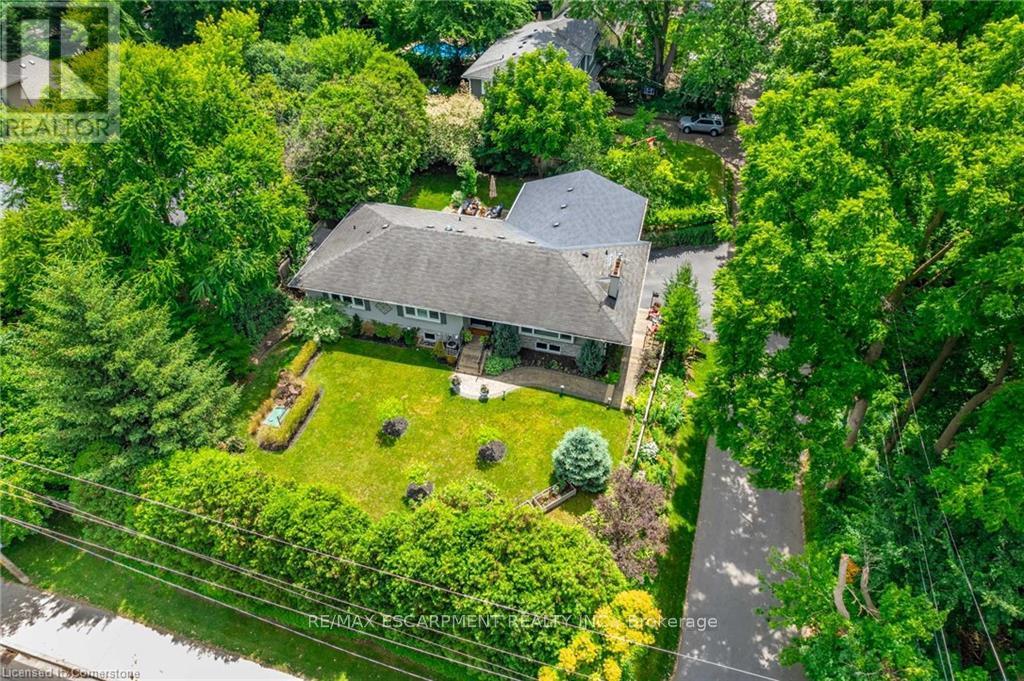 Property at 4306 LAKESHORE ROAD image 1