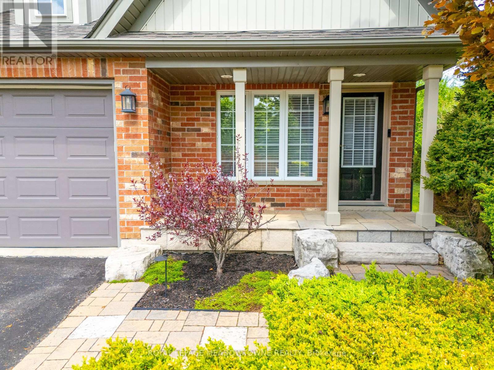 Property at 3 COSTIGAN COURT image 3