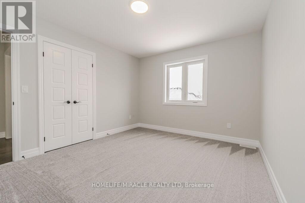 522 Masters Drive, Woodstock, Ontario  N4T 0L2 - Photo 24 - X12228539