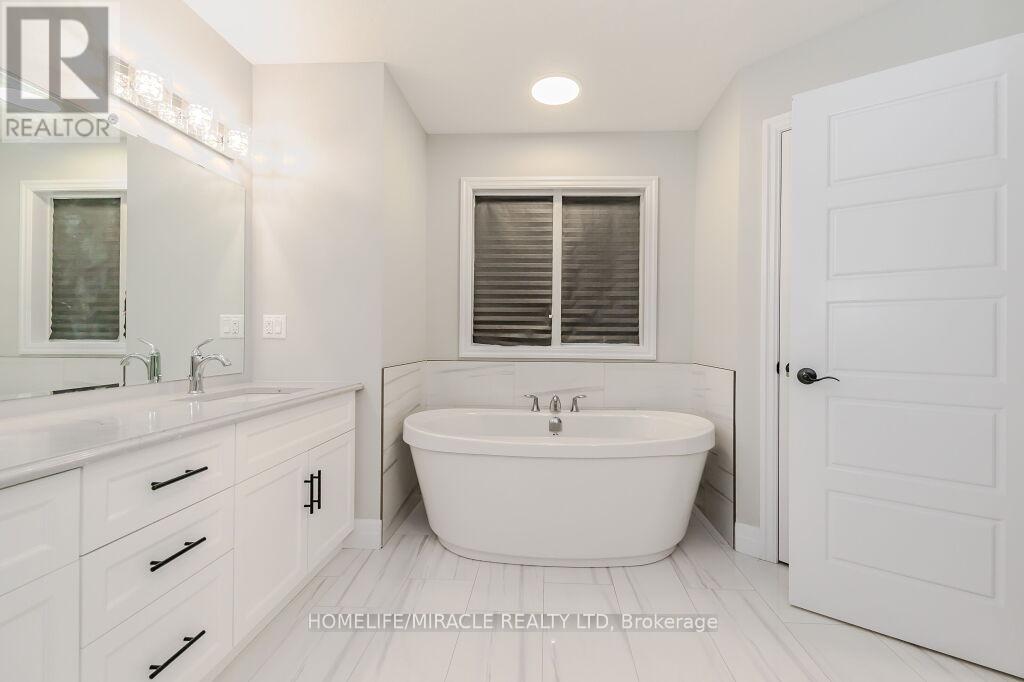 522 Masters Drive, Woodstock, Ontario  N4T 0L2 - Photo 30 - X12228539