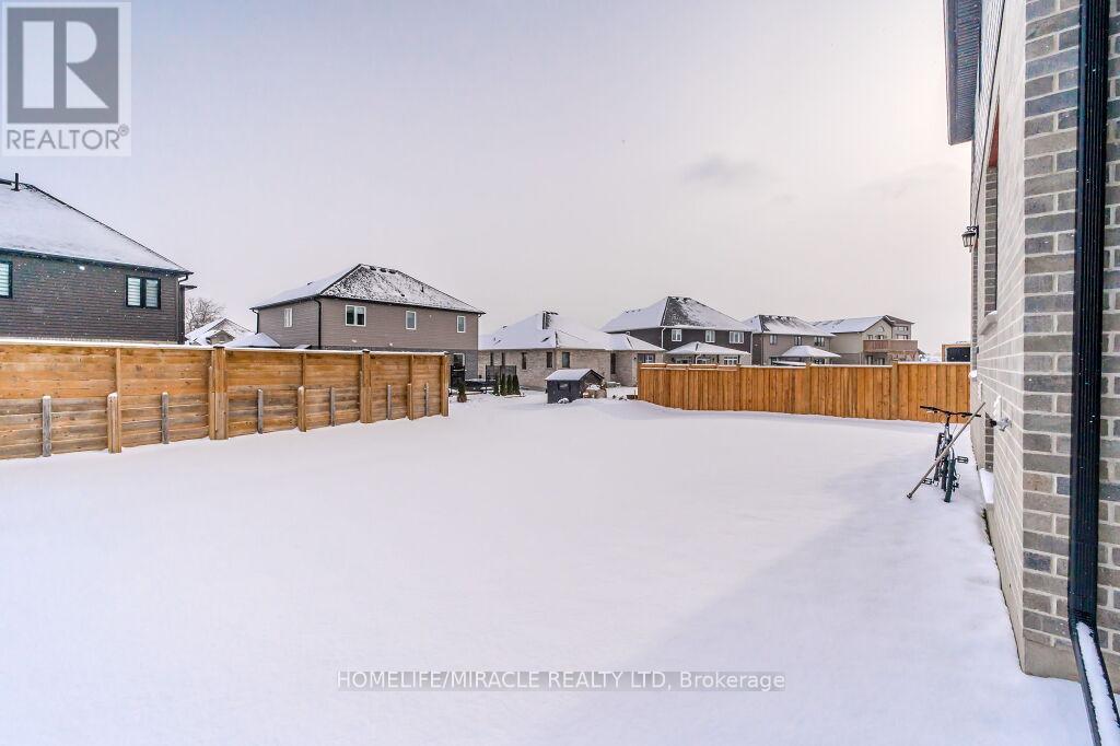 522 Masters Drive, Woodstock, Ontario  N4T 0L2 - Photo 40 - X12228539