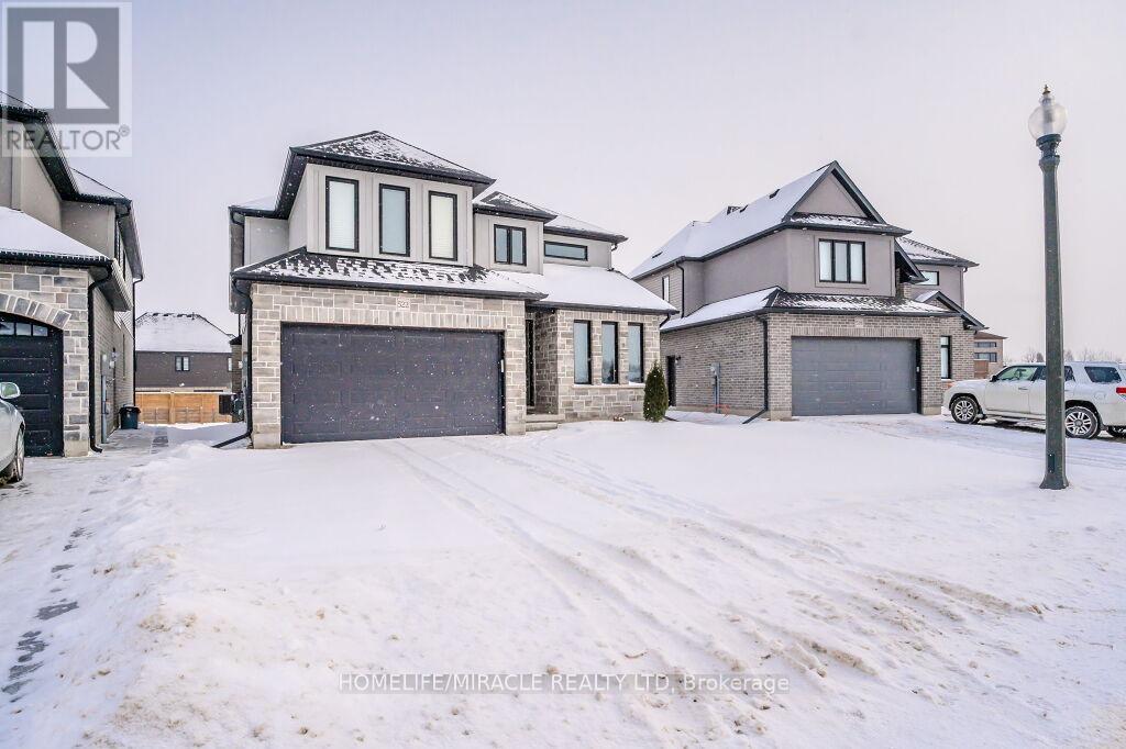 522 Masters Drive, Woodstock, Ontario  N4T 0L2 - Photo 41 - X12228539