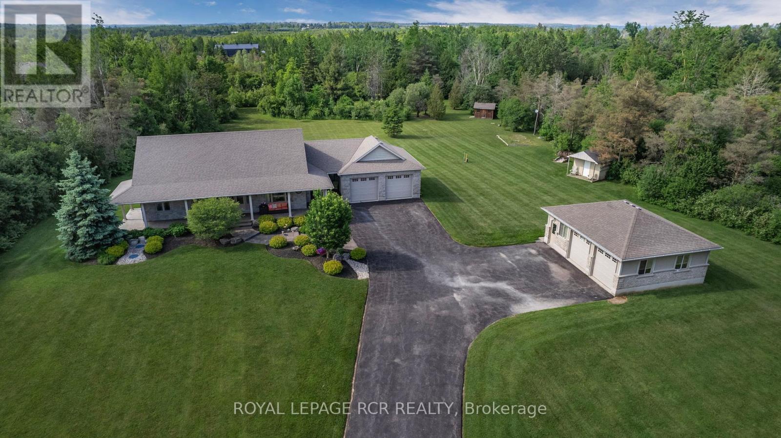 Property at 245327 5TH SIDE ROAD image 1