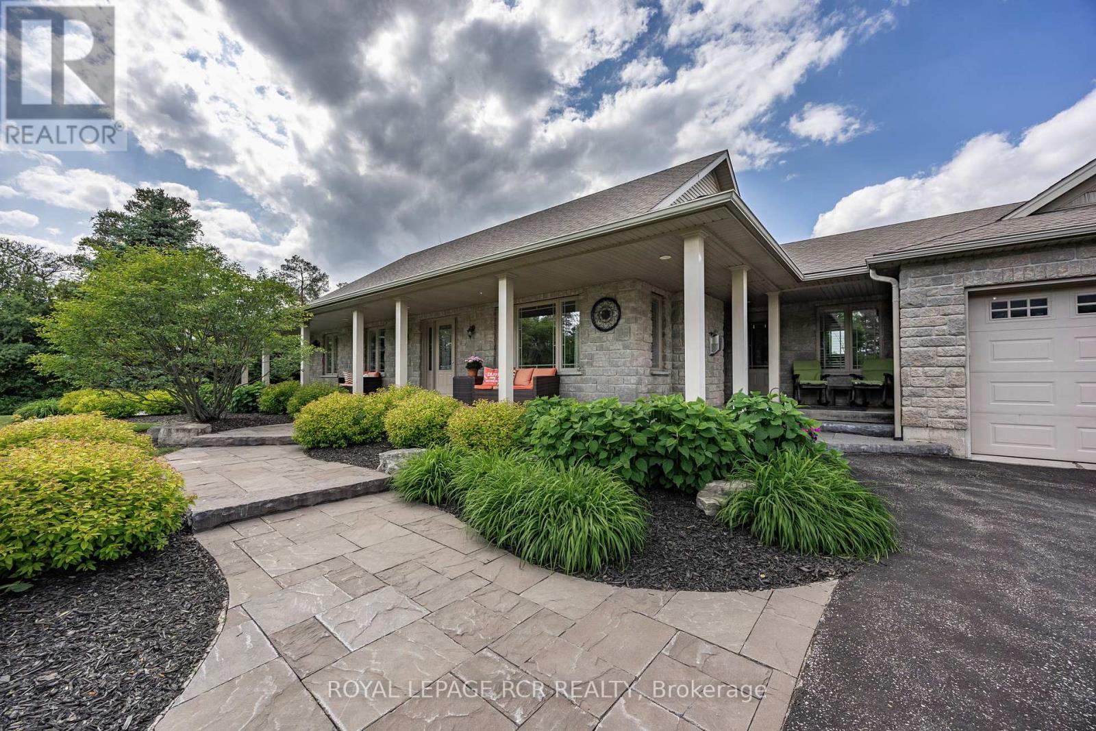 Property at 245327 5TH SIDE ROAD image 3