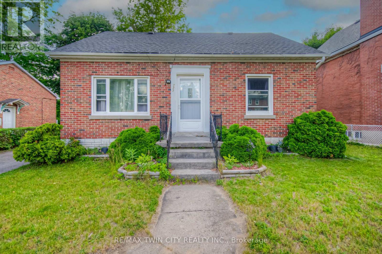 Property at 223 MARGARET AVENUE image 2