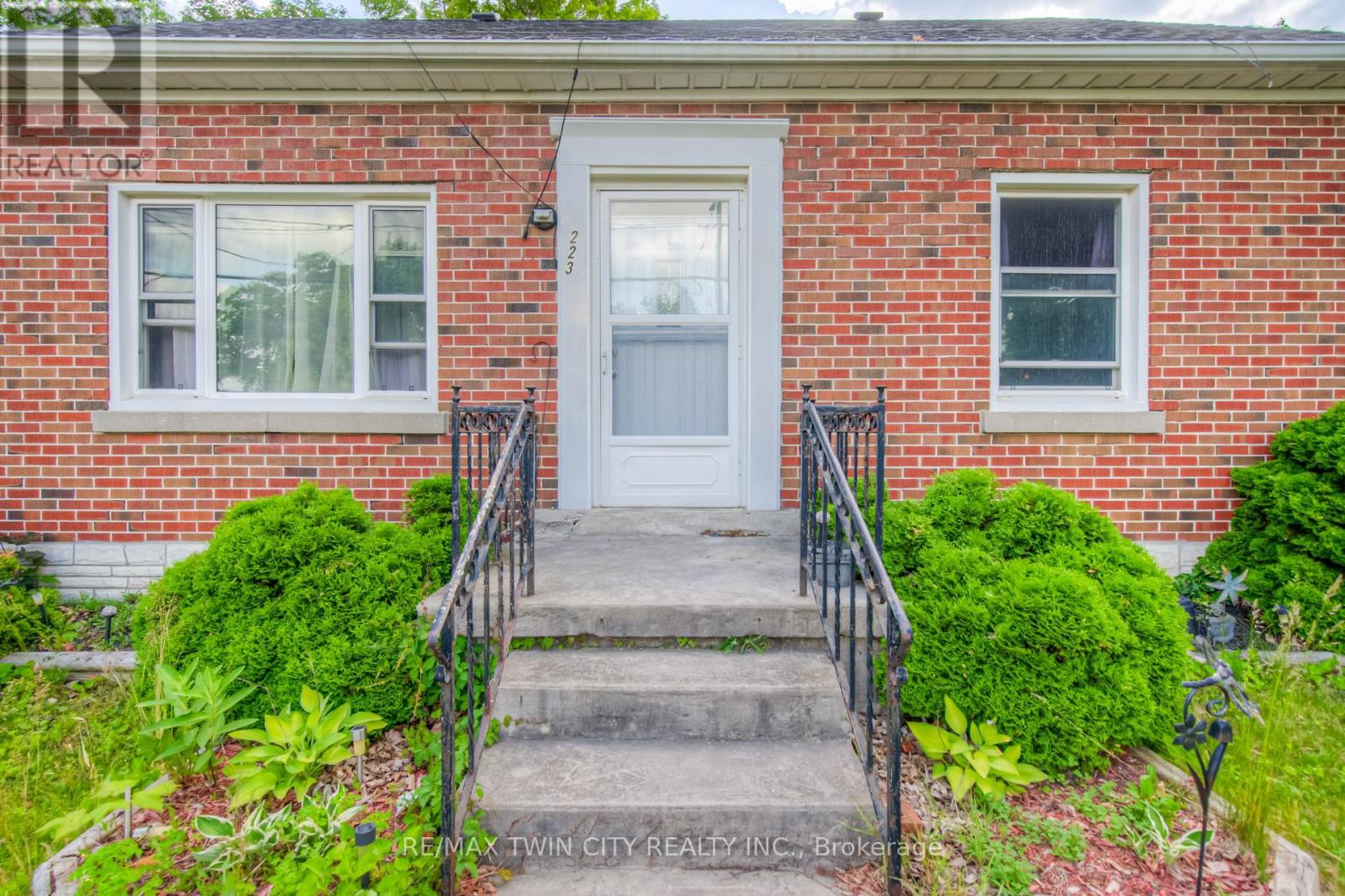 Property at 223 MARGARET AVENUE image 4