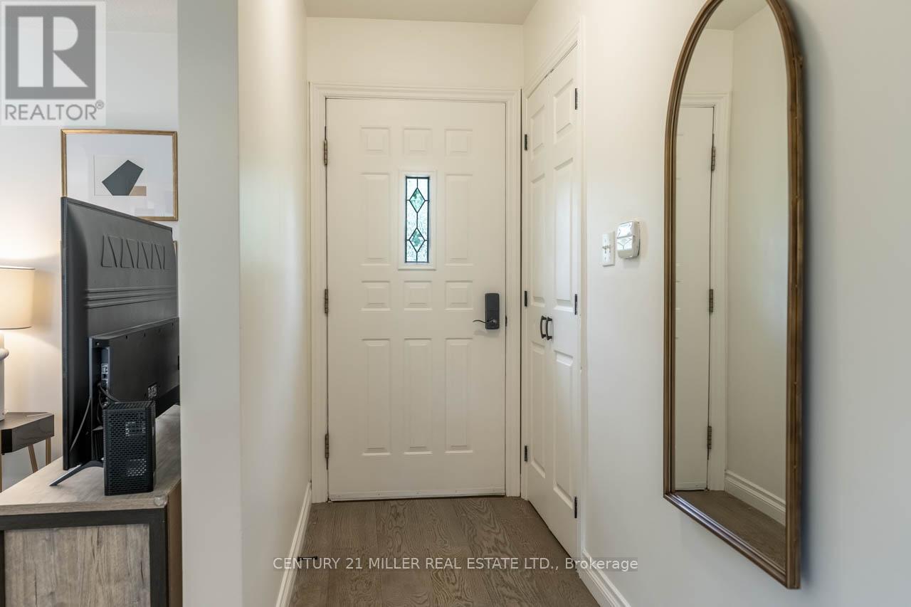 Property at 334 FREELTON ROAD image 3
