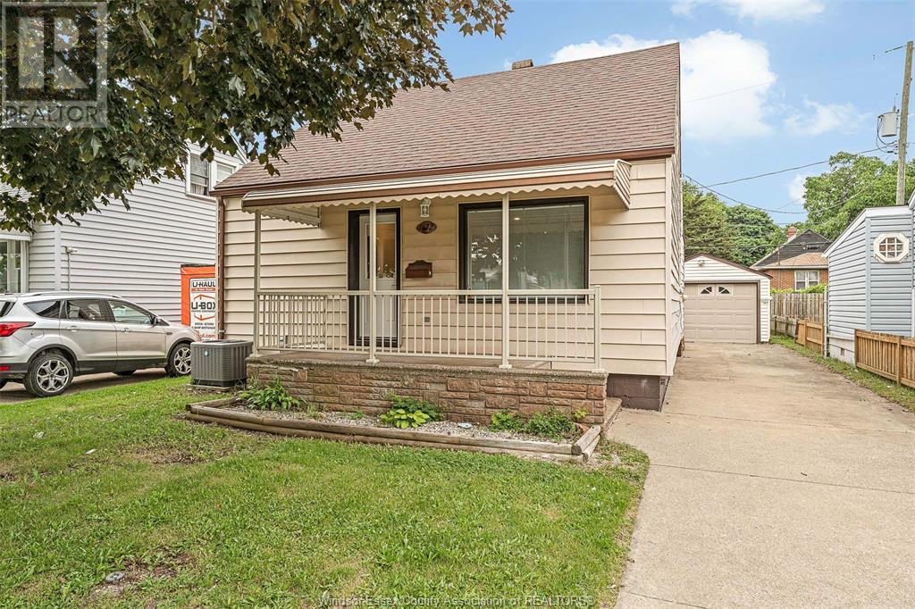 Property at 1472 Central AVENUE image 3