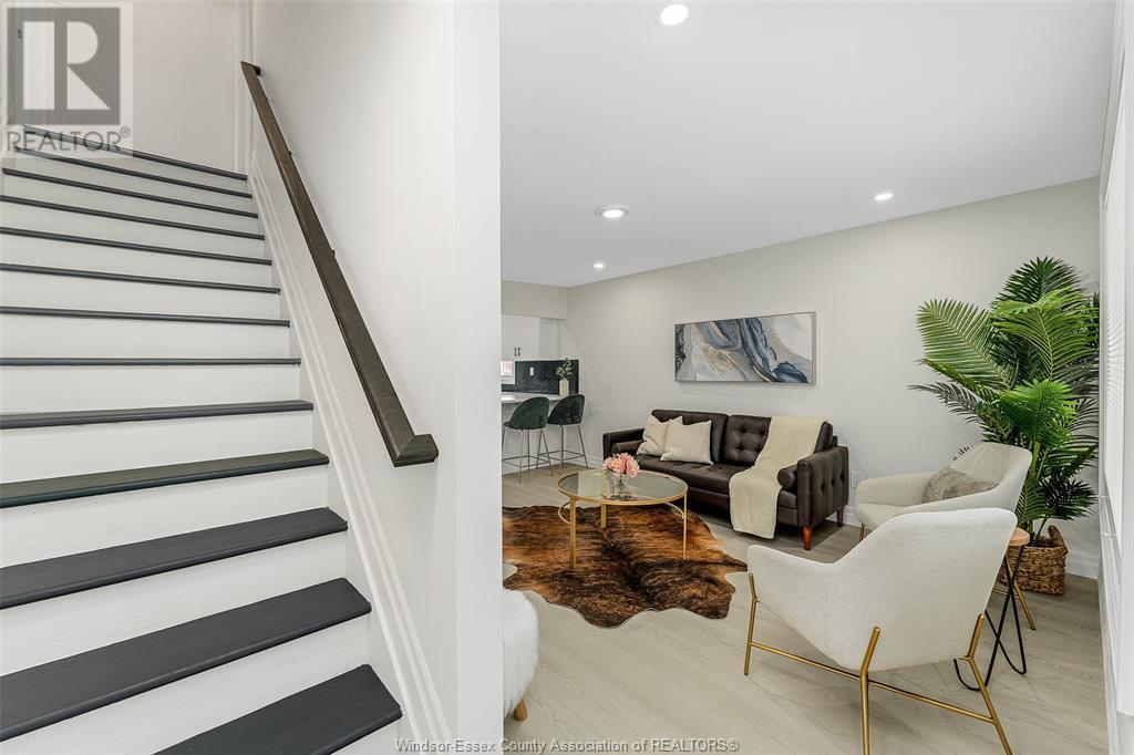 Property at 1472 Central AVENUE image 5