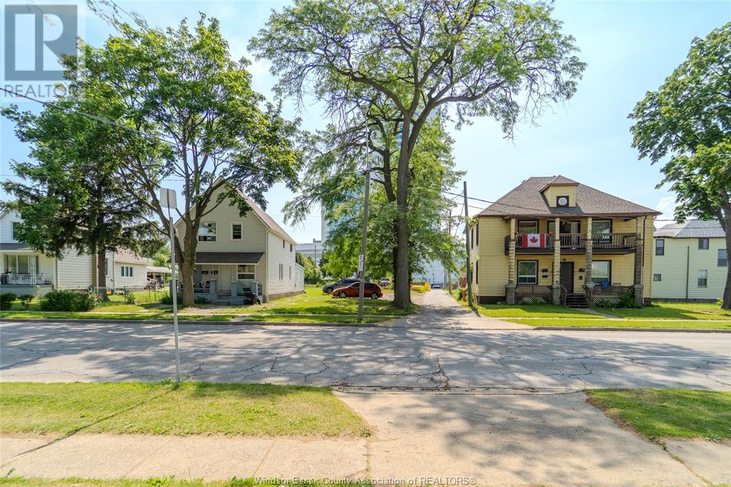 121-149 Aylmer Avenue, Windsor, Ontario  N9A 1S8 - Photo 2 - 25015398
