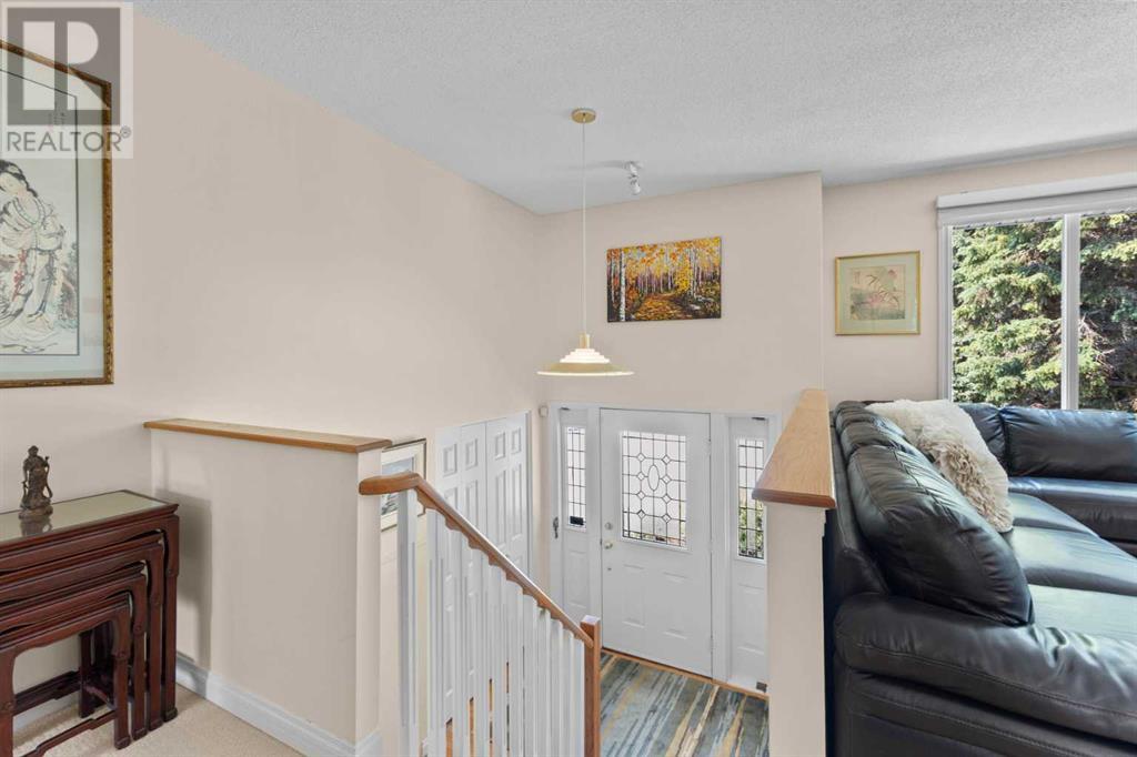 Property at 6930 Leaside Drive SW image 4