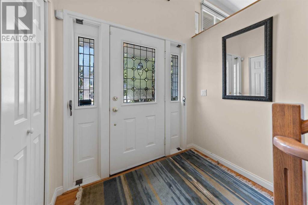 Property at 6930 Leaside Drive SW image 3