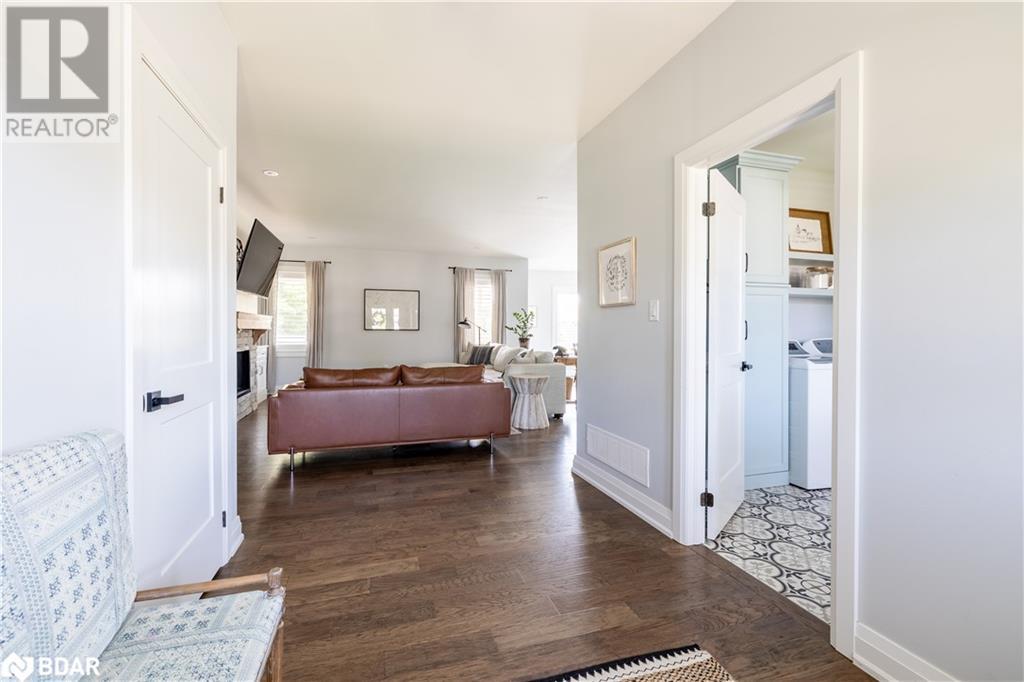 Property at 19 CHESLOCK Crescent image 4