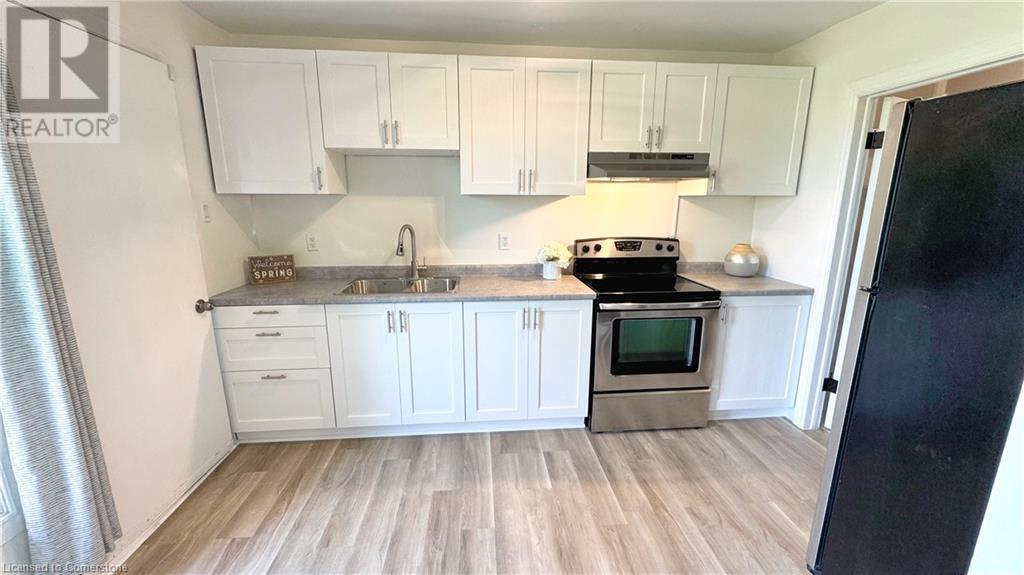 37 St. Charles Place, Clinton, Ontario  N0M 1L0 - Photo 5 - 40741685