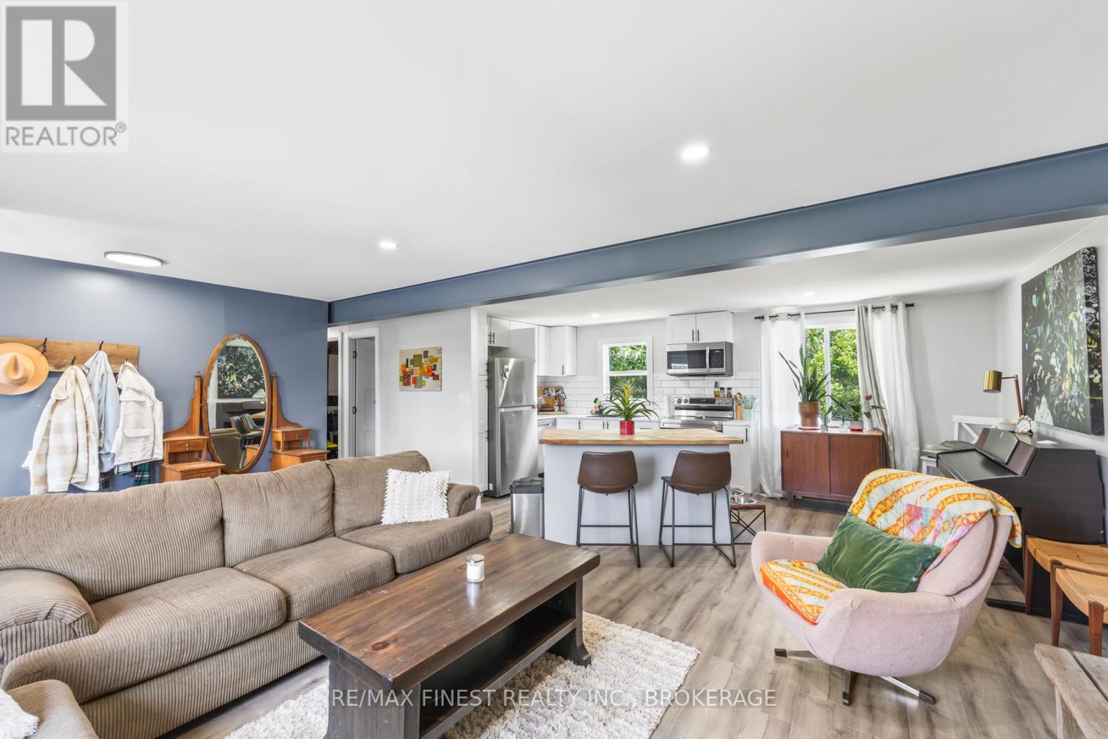 35 Clairton Place, Loyalist, Ontario  K7N 1R8 - Photo 10 - X12229343