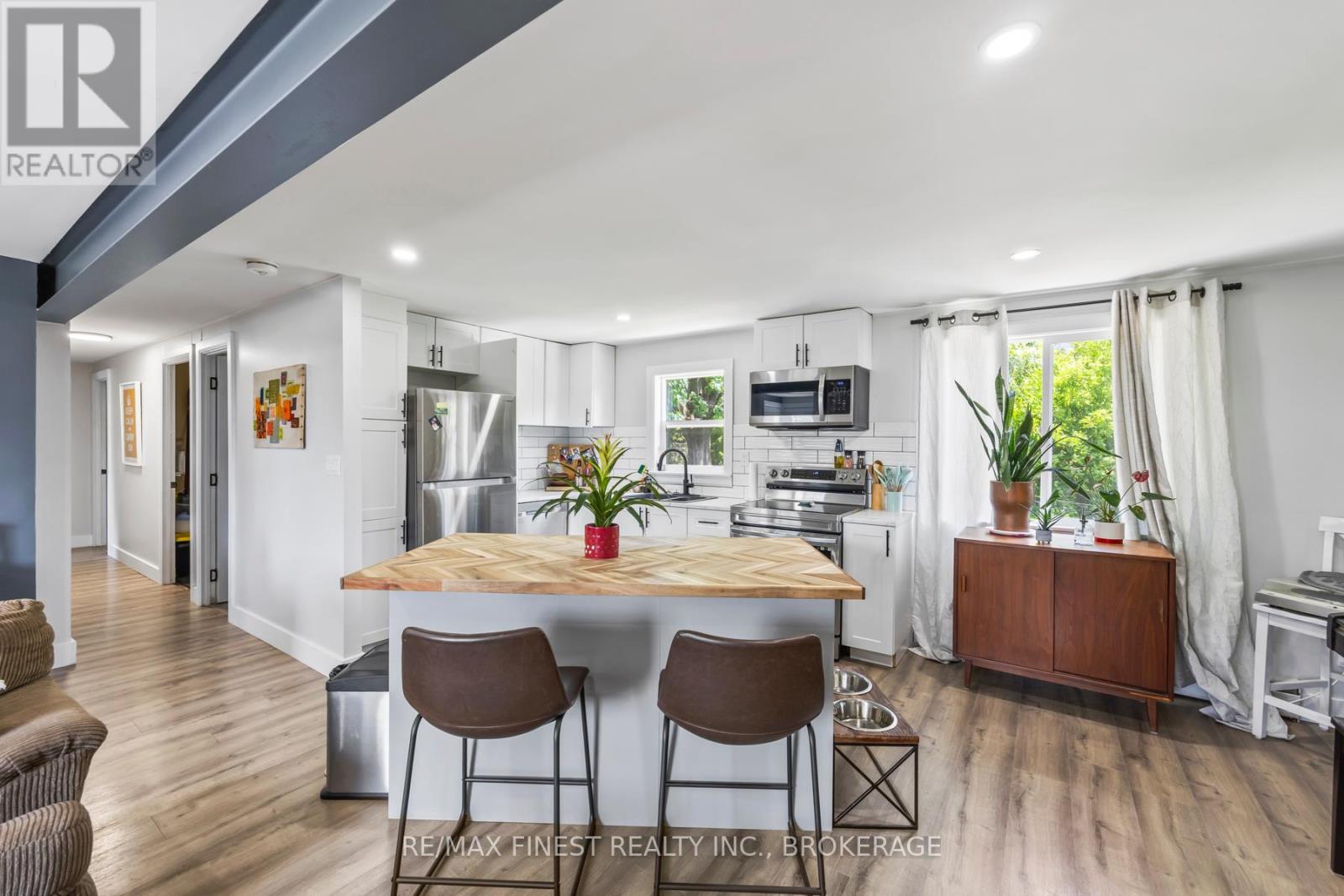 35 Clairton Place, Loyalist, Ontario  K7N 1R8 - Photo 11 - X12229343