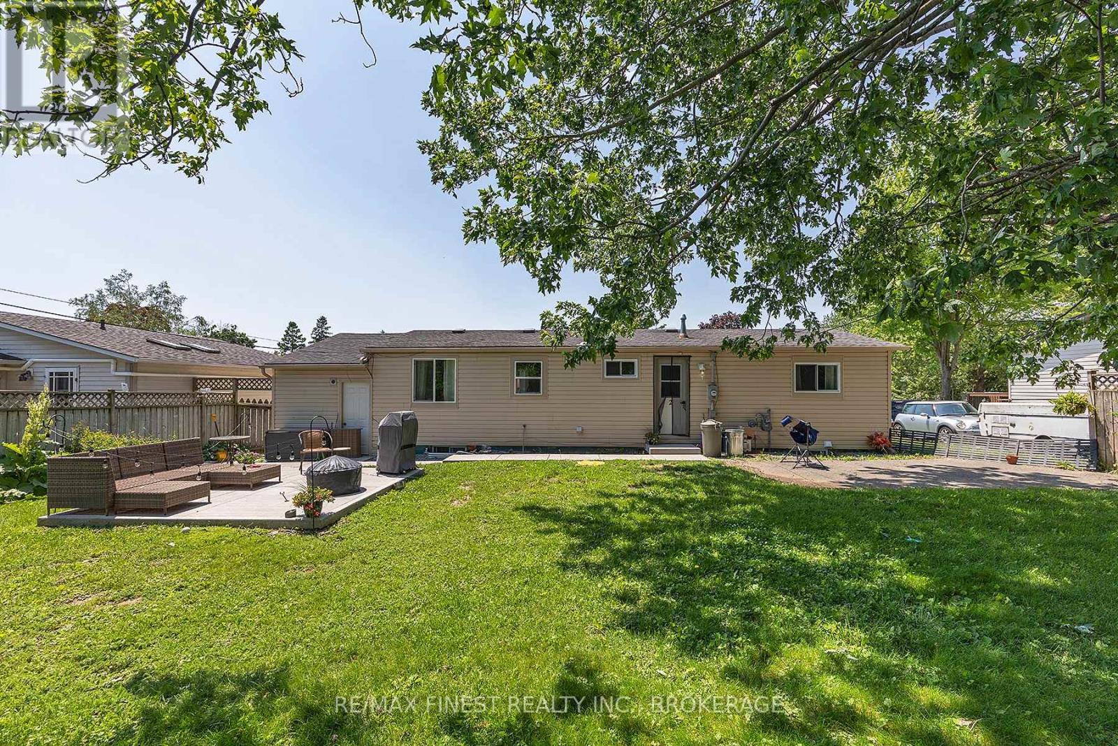 35 Clairton Place, Loyalist, Ontario  K7N 1R8 - Photo 23 - X12229343