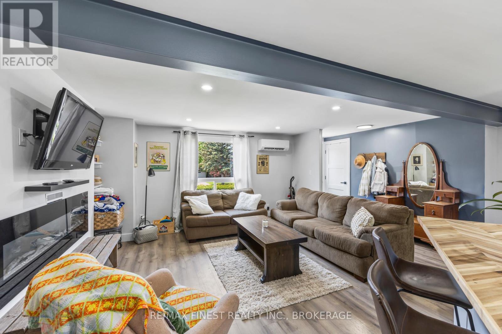 35 Clairton Place, Loyalist, Ontario  K7N 1R8 - Photo 8 - X12229343