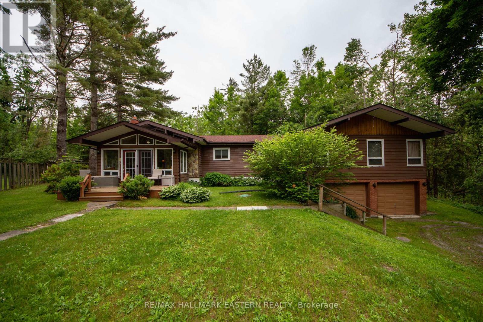 Property at 12 ALPINE CRESCENT image 1