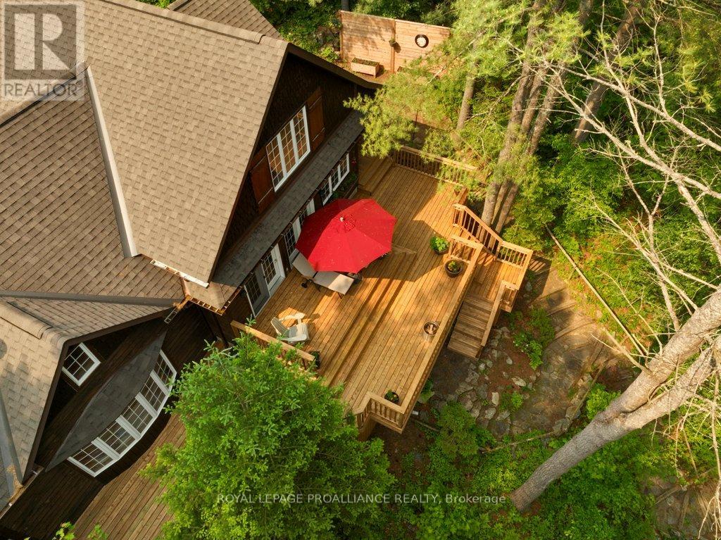 1421 Turtle Lake Lane, North Frontenac, Ontario  K0H 2M0 - Photo 39 - X12229389