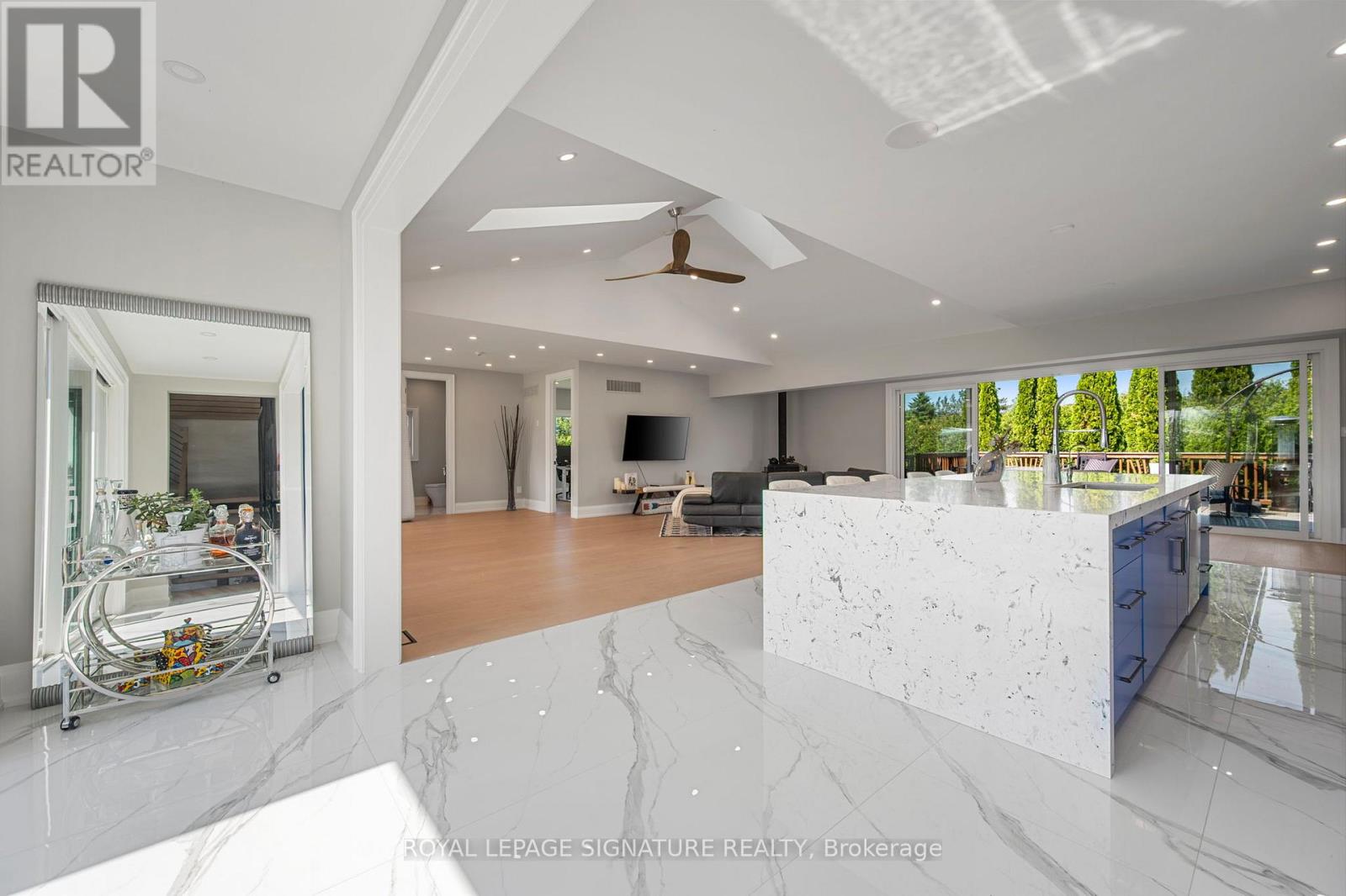 2978 Suntrac Drive, Ramara, Ontario  L0K 1B0 - Photo 10 - S12229041