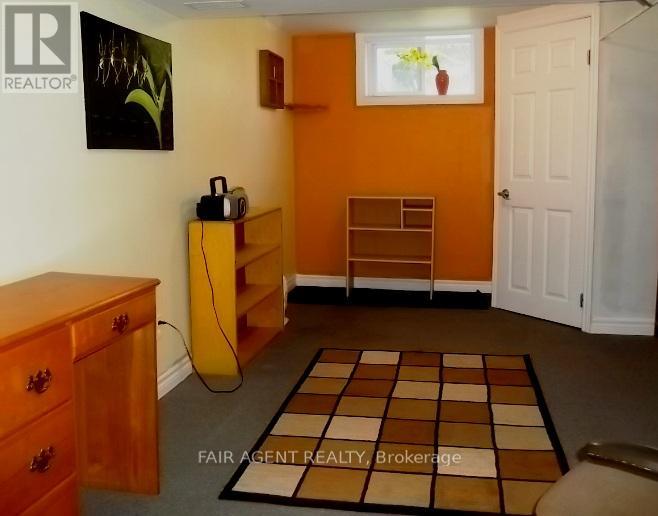 Property at 359 FLANDERS ROW image 5