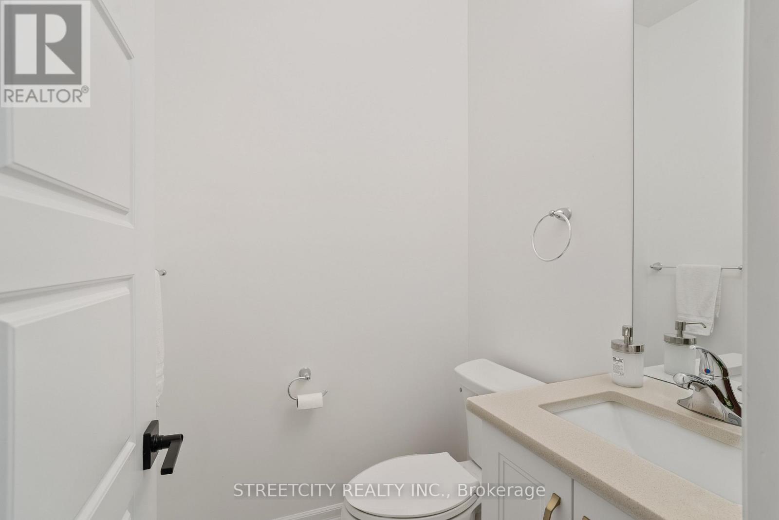 101 Basil Crescent, Middlesex Centre (Ilderton), Ontario  N0M 2A0 - Photo 19 - X12229407