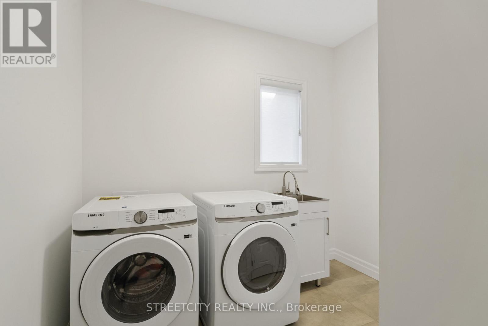101 Basil Crescent, Middlesex Centre (Ilderton), Ontario  N0M 2A0 - Photo 21 - X12229407