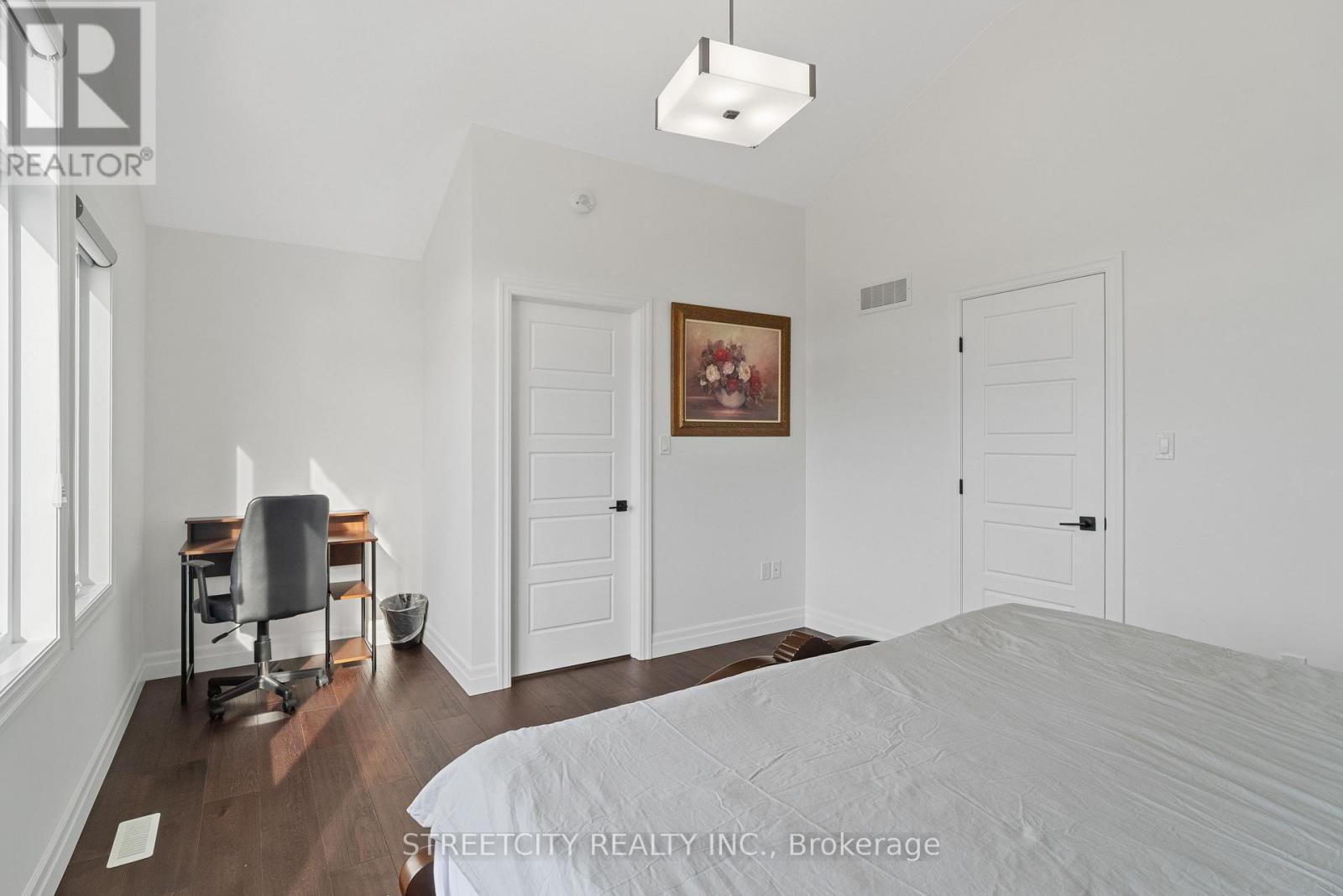 101 Basil Crescent, Middlesex Centre (Ilderton), Ontario  N0M 2A0 - Photo 24 - X12229407