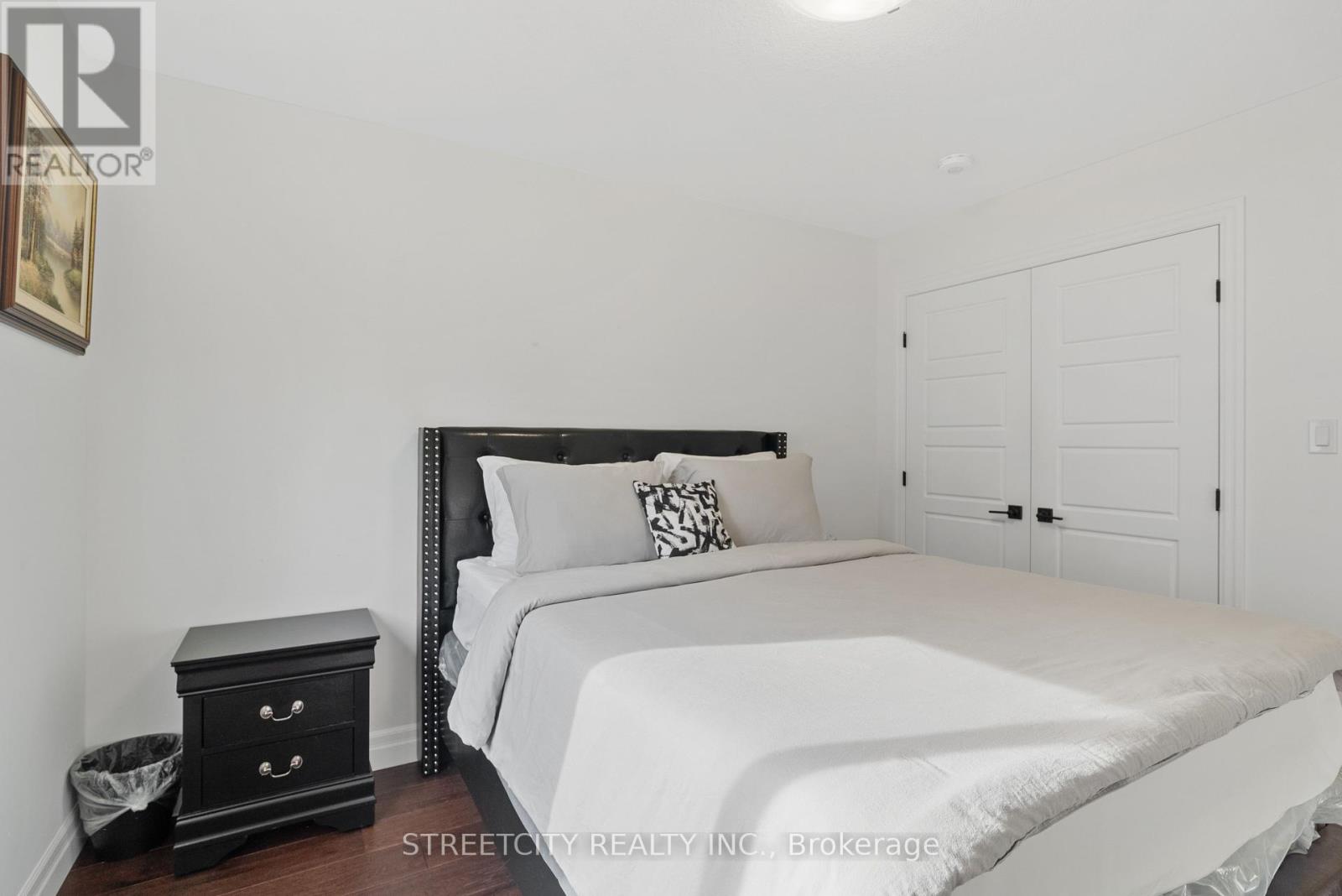 101 Basil Crescent, Middlesex Centre (Ilderton), Ontario  N0M 2A0 - Photo 39 - X12229407