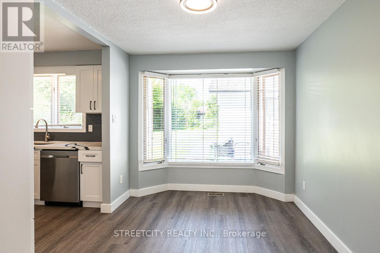 729 Hampstead Road, London South, Ontario  N6C 4X7 - Photo 10 - X12229440