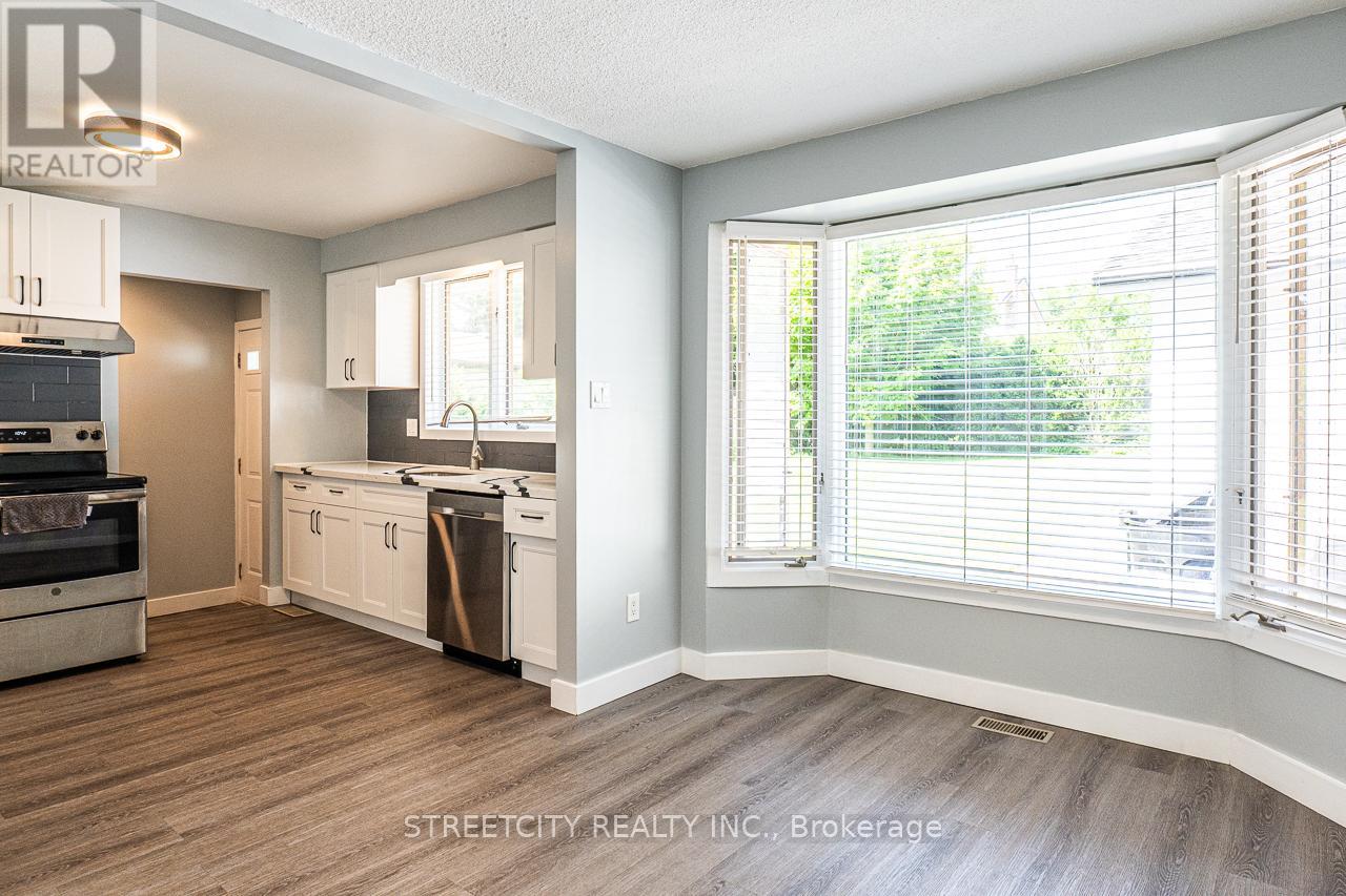 729 Hampstead Road, London South, Ontario  N6C 4X7 - Photo 11 - X12229440