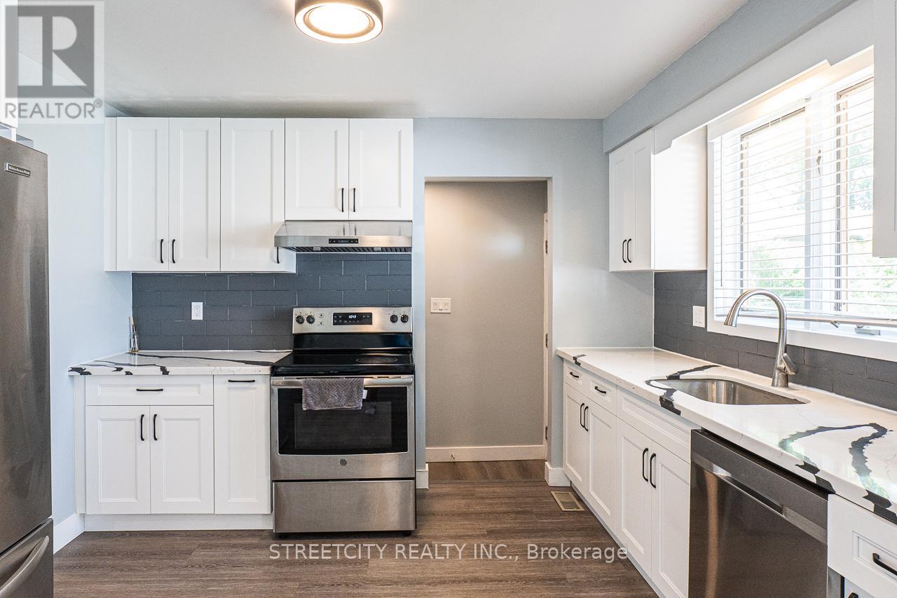 729 Hampstead Road, London South, Ontario  N6C 4X7 - Photo 12 - X12229440