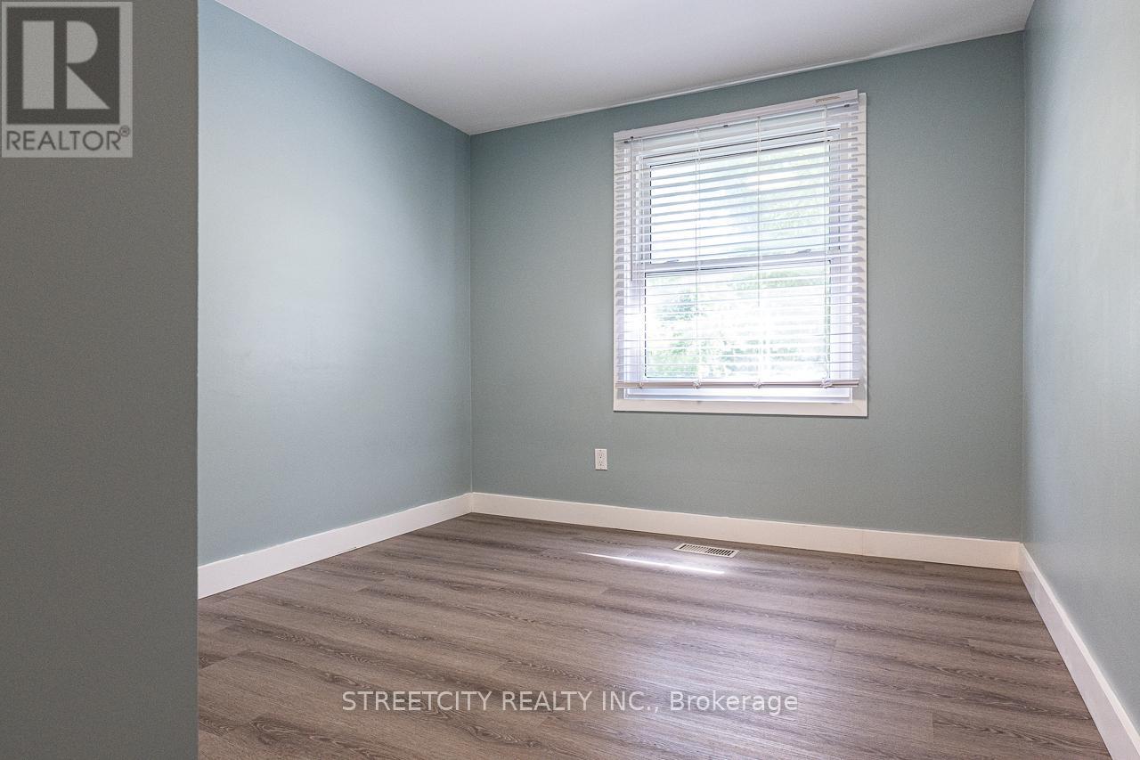 729 Hampstead Road, London South, Ontario  N6C 4X7 - Photo 20 - X12229440