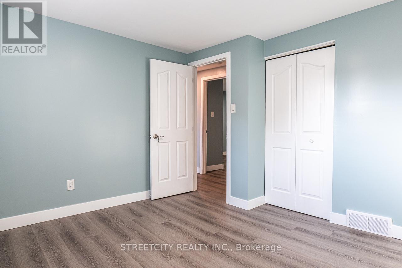 729 Hampstead Road, London South, Ontario  N6C 4X7 - Photo 25 - X12229440