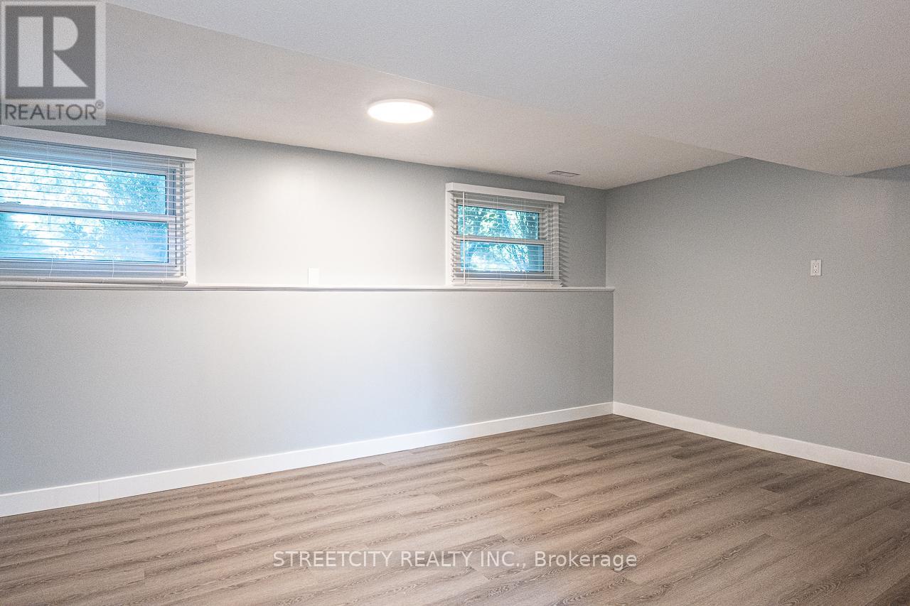 729 Hampstead Road, London South, Ontario  N6C 4X7 - Photo 30 - X12229440