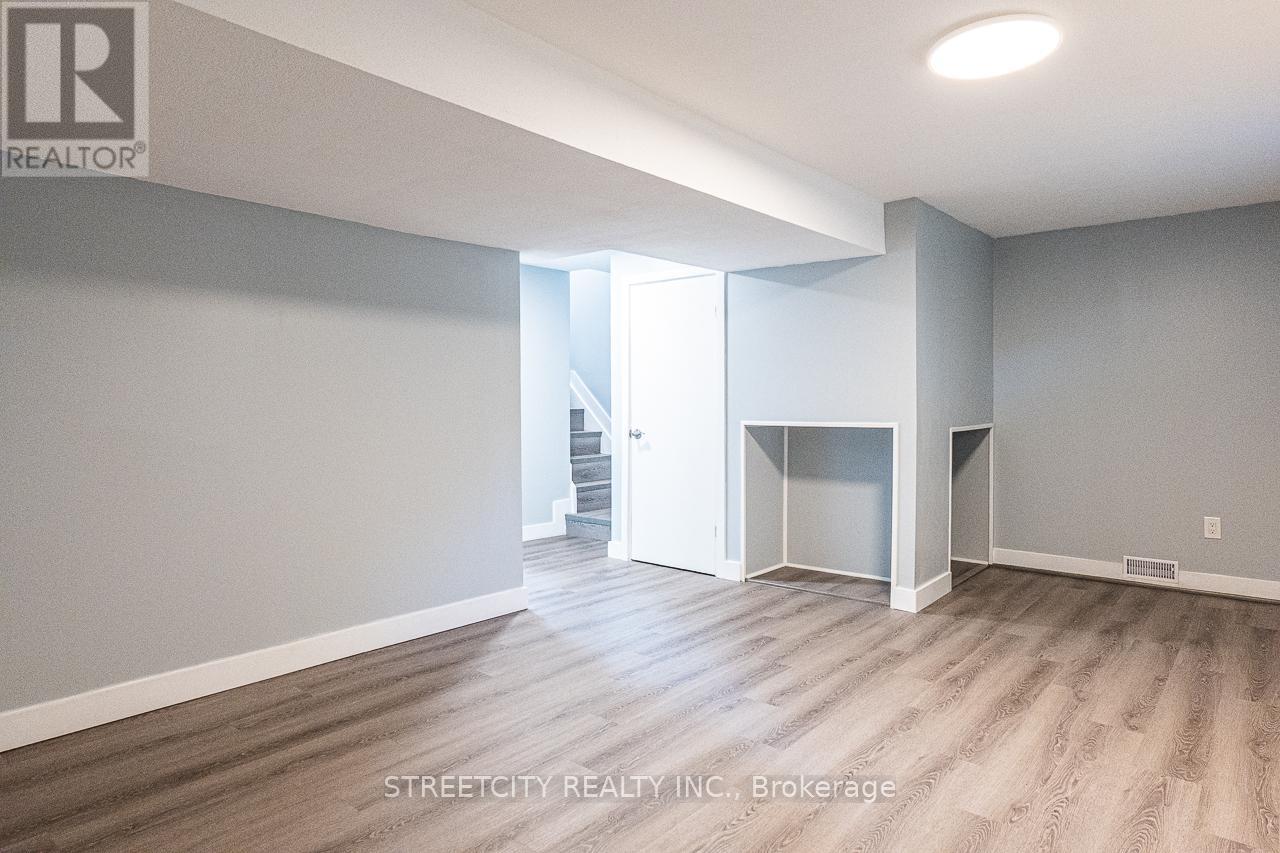 729 Hampstead Road, London South, Ontario  N6C 4X7 - Photo 32 - X12229440