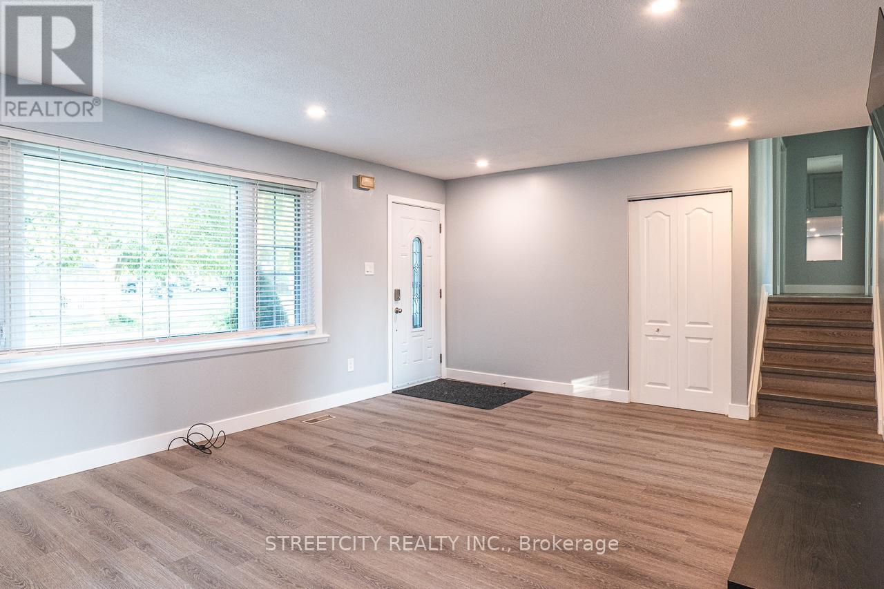 729 Hampstead Road, London South, Ontario  N6C 4X7 - Photo 7 - X12229440
