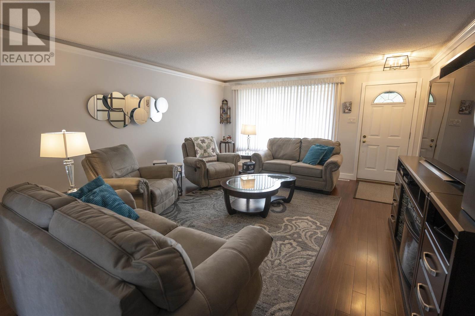 Property at 881 John Street image 3