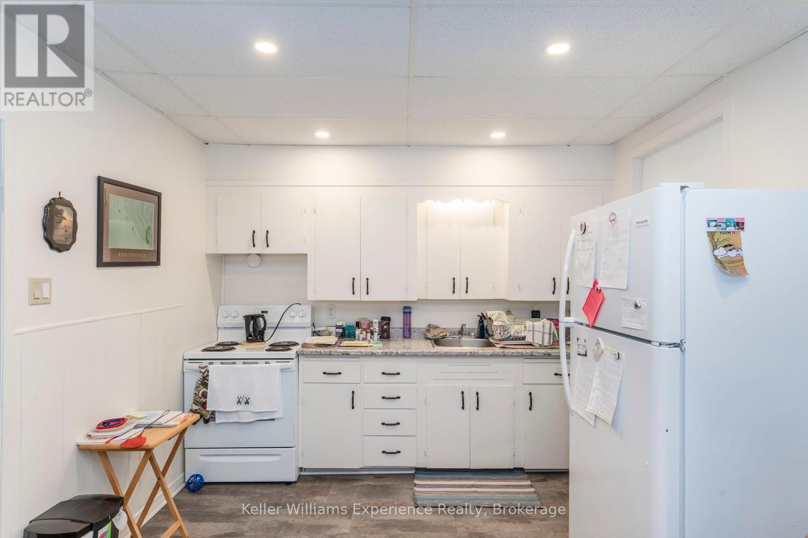 20 Yonge Street S, Springwater, Ontario  L0L 1P0 - Photo 18 - S12229465