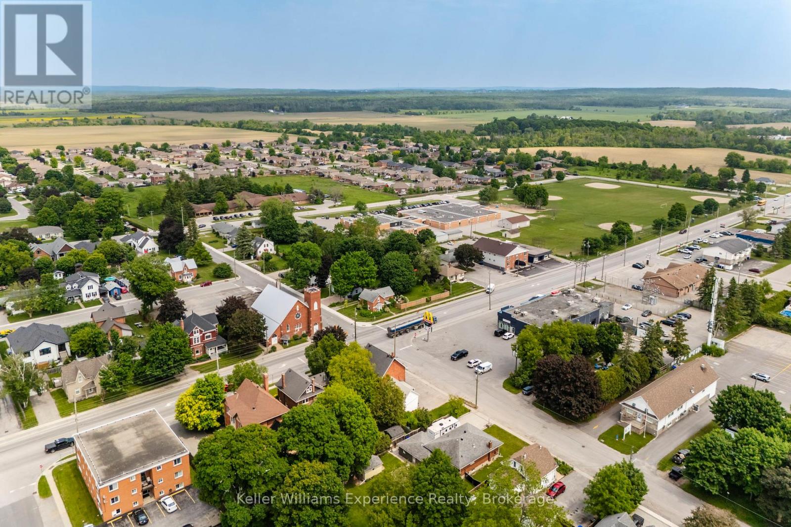 20 Yonge Street S, Springwater, Ontario  L0L 1P0 - Photo 33 - S12229465