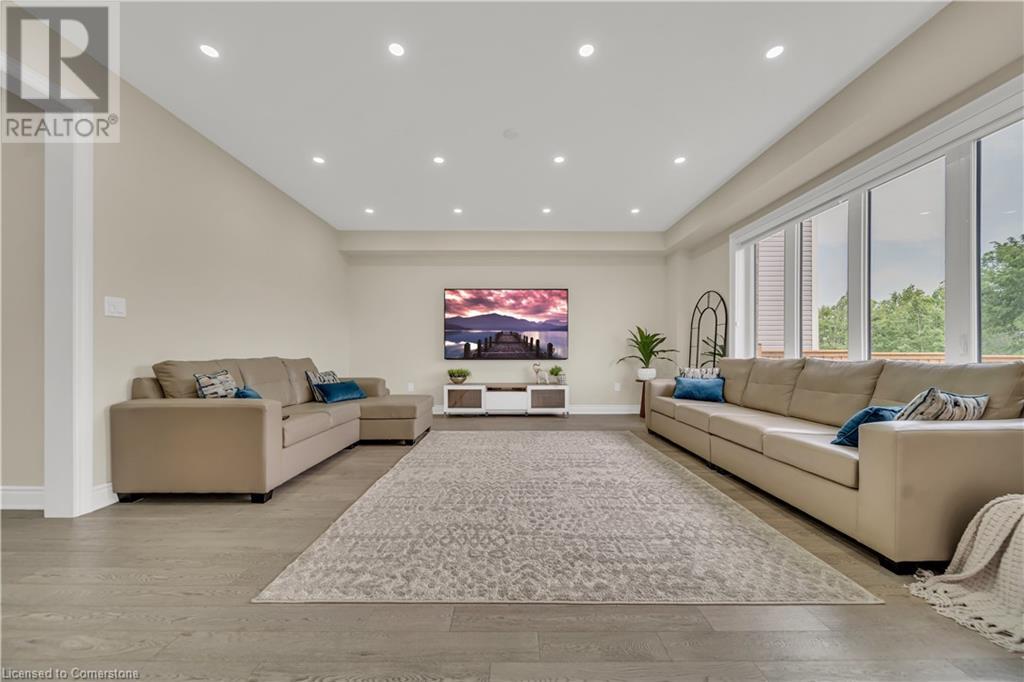 Property at 35 SANTO Court image 4