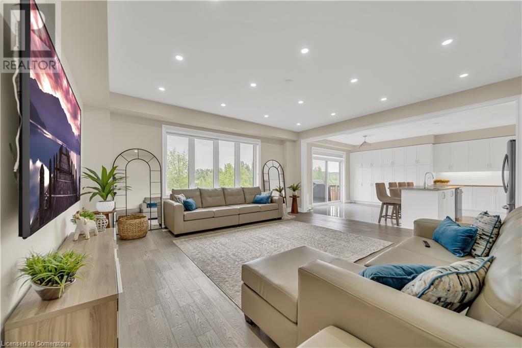 Property at 35 SANTO Court image 5