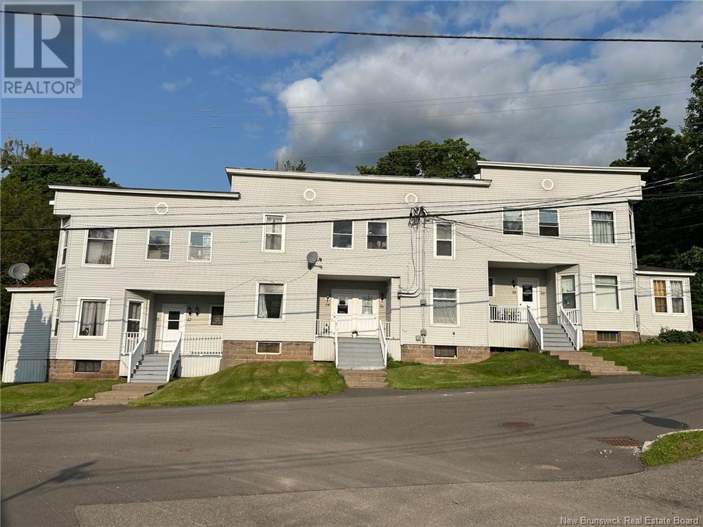 52-58 Pleasant Avenue, Sussex, New Brunswick  E4E 1X7 - Photo 1 - NB120902