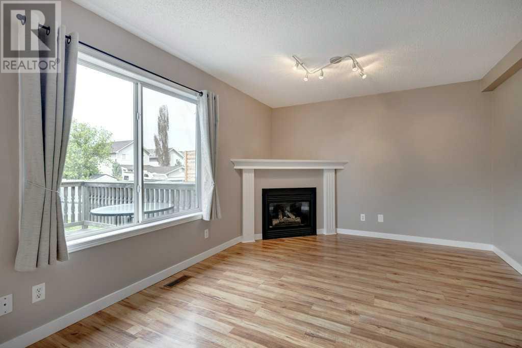 Property at 210 Bridlewood Road SW image 2