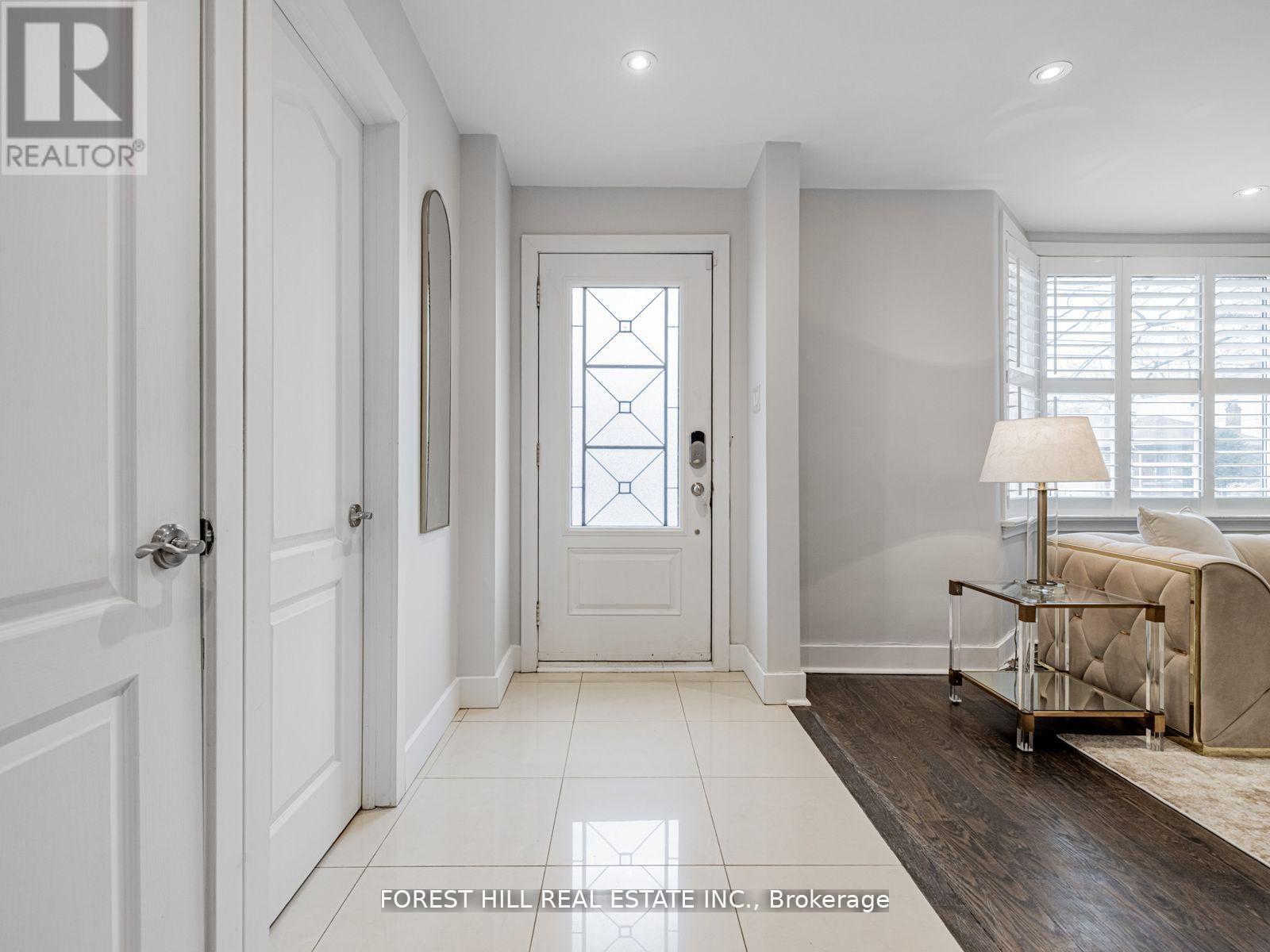 Property at 381 HOLLYWOOD AVENUE image 2